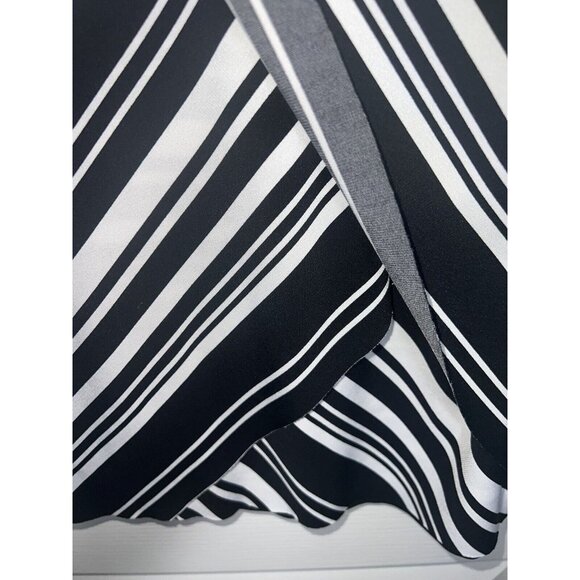 Chicos Top Women’s Sz Chicos Size 1 Pullover 3/4 Sleeve V Neck Crisscross Stripe - Picture 2 of 11